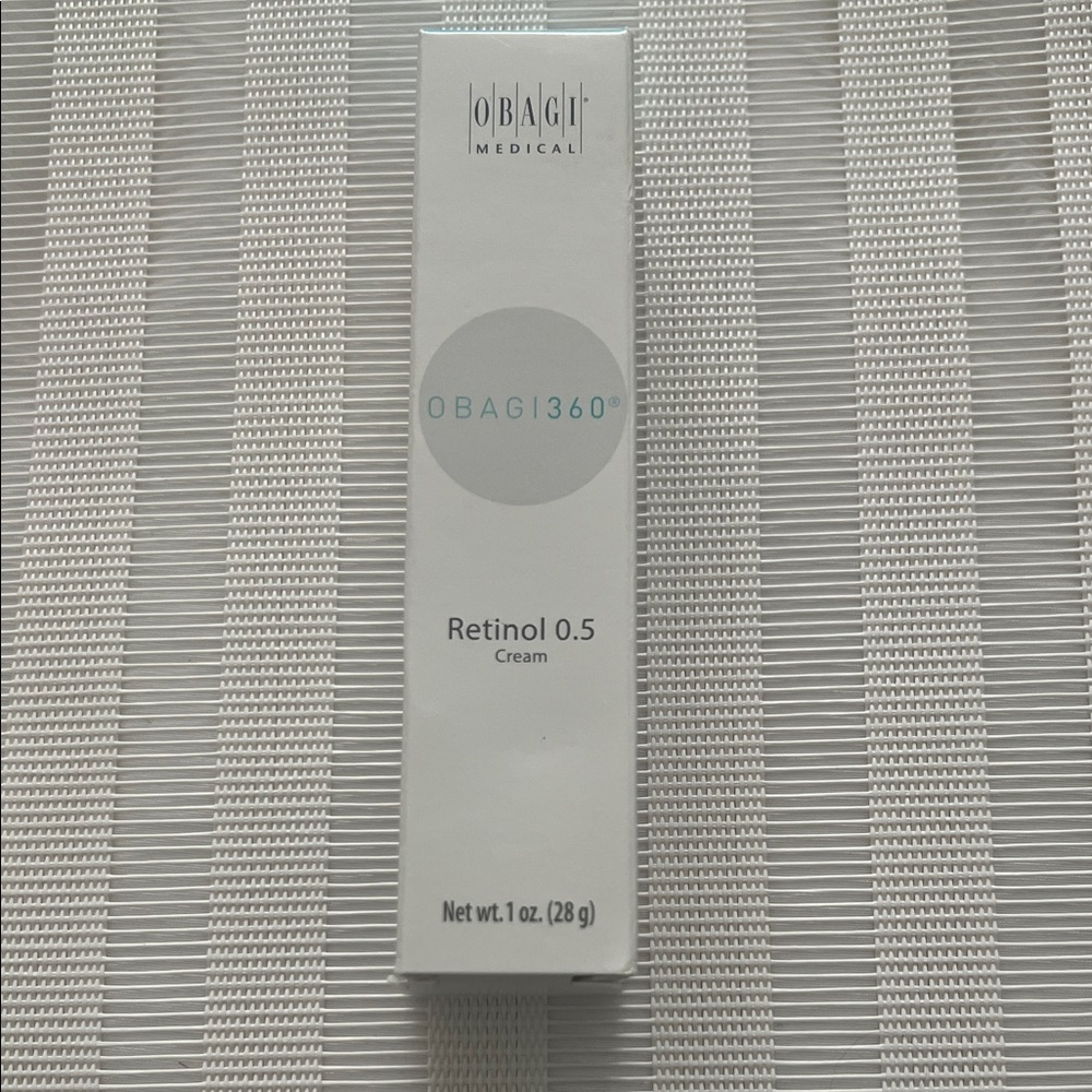 Obagi Retinol 0.5 Cream - White and Gray